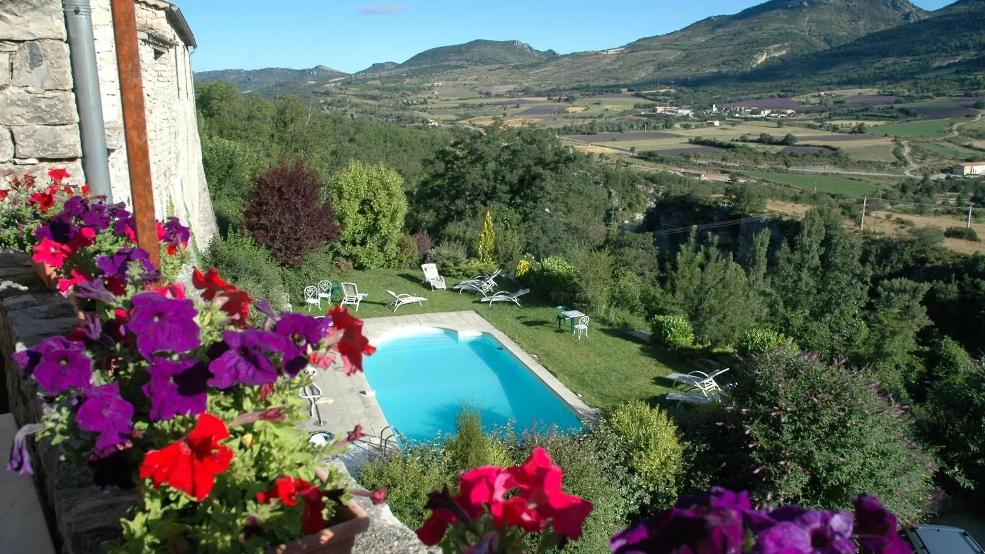 La Claveliere Hotel Saint-Auban-sur-l'Ouveze 0*,  France