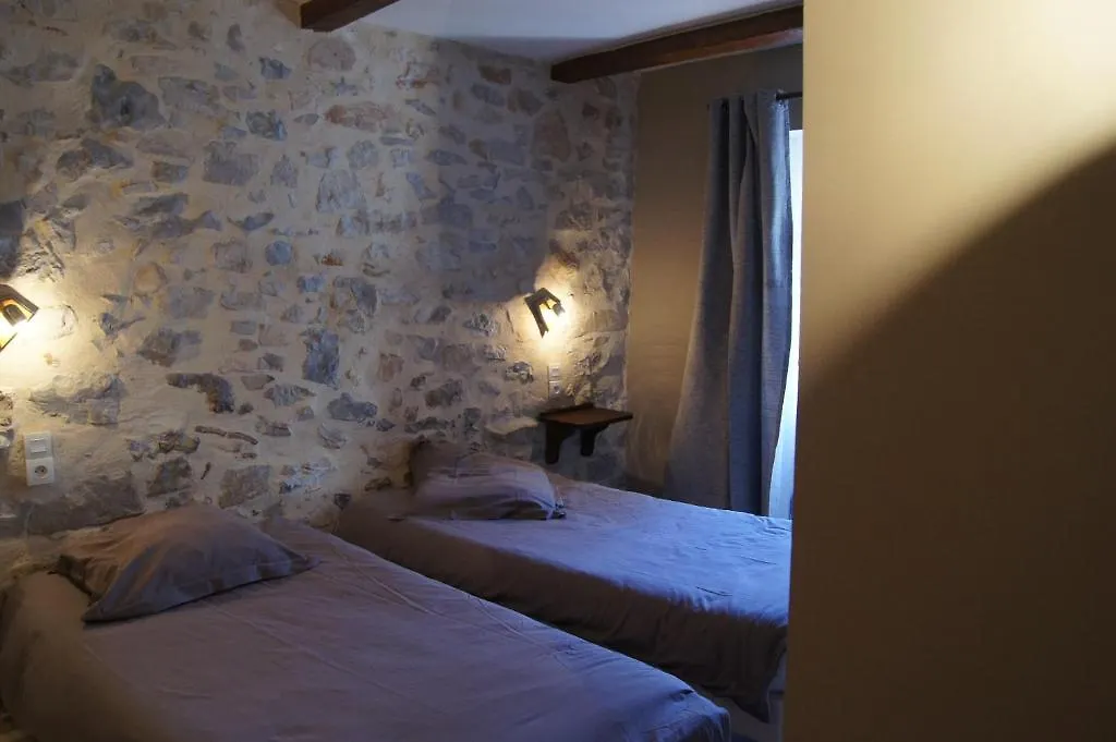 ホテル La Claveliere Saint-Auban-sur-lʼOuvèze